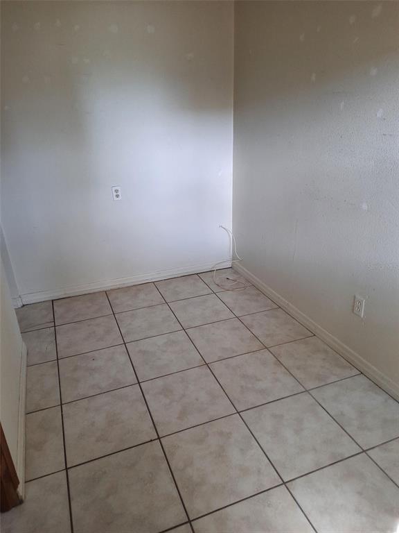 Building Photo - 2553 52nd Ave N