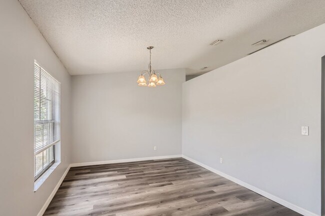 Building Photo - 6075 Edison St