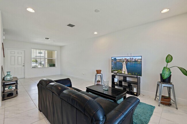 Building Photo - 2771 NW Treviso Cir
