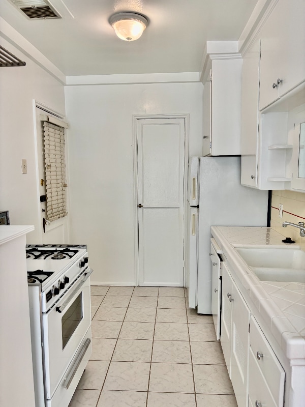 Foto del edificio - 1271 N Crescent Heights Blvd