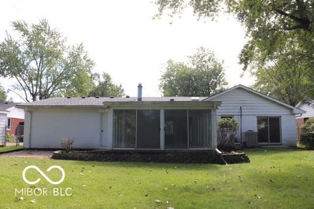 Building Photo - 130 Carmel View Dr