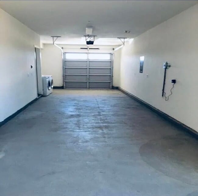 Building Photo - 2316 Dancing Penny Way