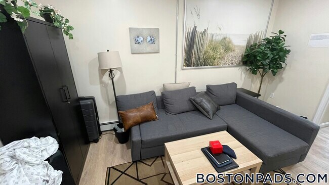 Foto del edificio - 871 Harrison Ave