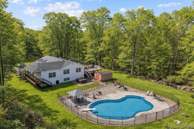 Foto del edificio - 10 Vernon Dr