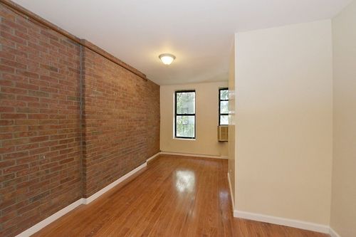 Foto principal - 111 Christopher St