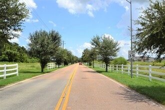 Building Photo - 5126 Riverwood Dr