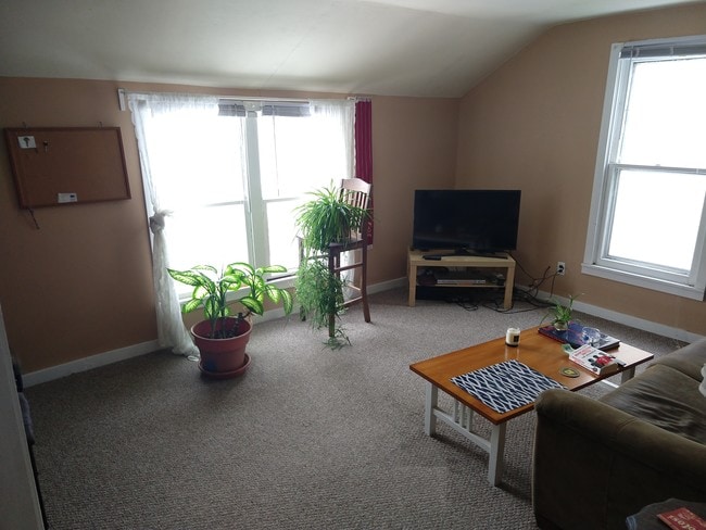 Sala de estar - 139 S Hancock St