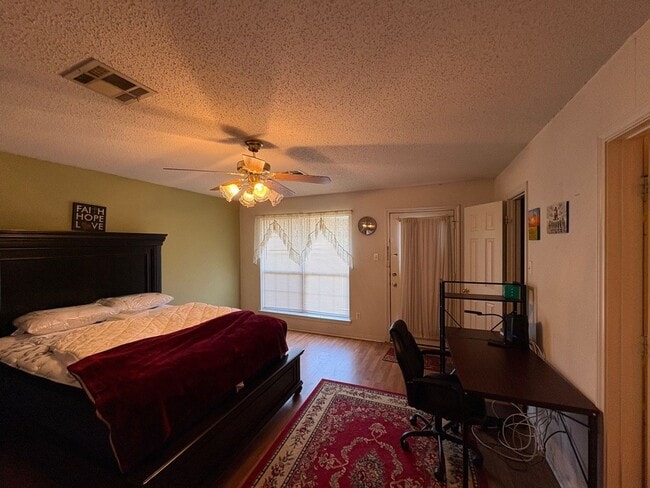 Building Photo - 309 Station Creek Dr