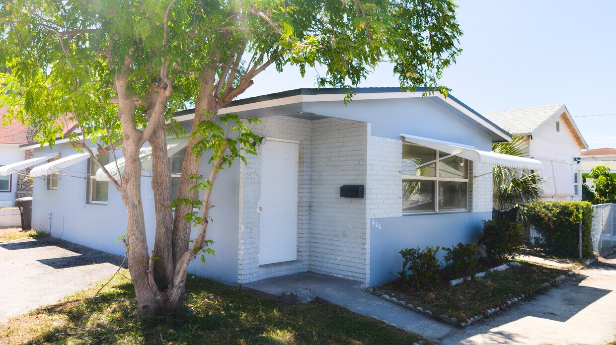 Primary Photo - 426 Douglass Ave