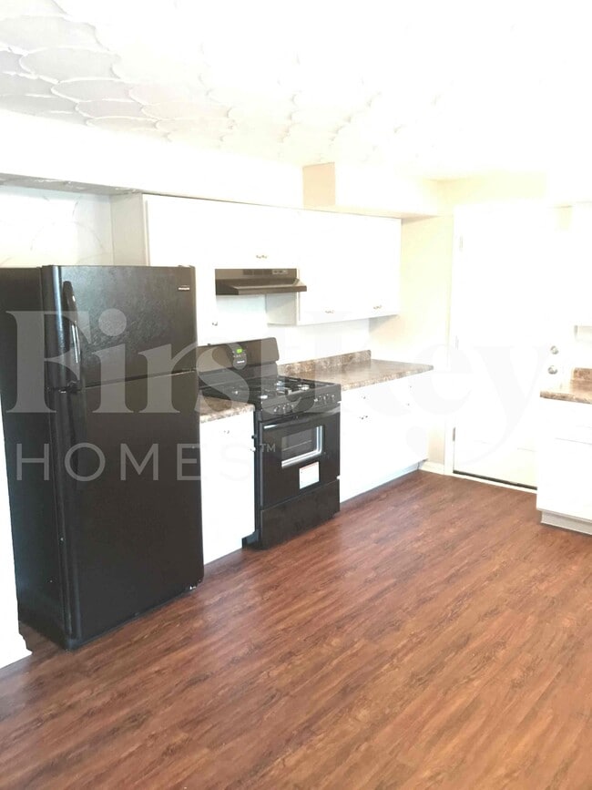 Foto del edificio - 509 Marie Dr