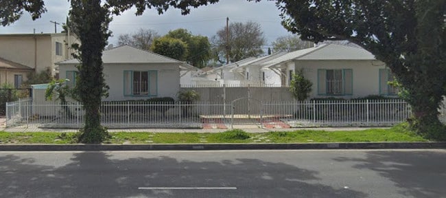 Foto del edificio - 3853 Sawtelle Blvd