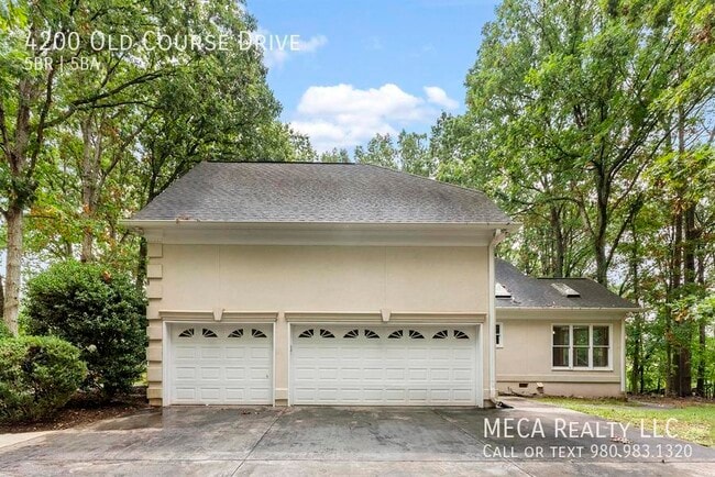 Photo - 4200 Old Course Dr House