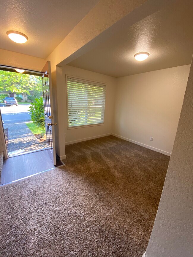 19301 36th Ave W, Lynnwood, WA 98036 Townhouse for Rent in Lynnwood