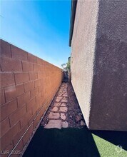 Building Photo - 693 Calamus Palm Pl