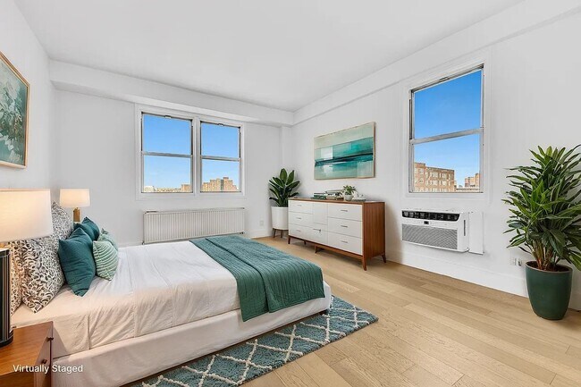 Foto del edificio - 620 Malcolm X Blvd