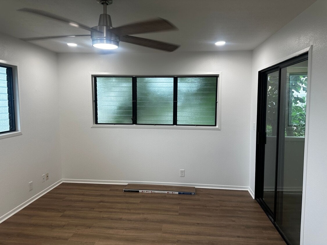 2 bedroom 1 bath Cottage in the Aliamanu/Salt Lake area - 2 bedroom 1 bath Cottage in the Aliamanu/Salt Lake area