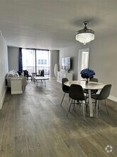 Building Photo - 6039 Collins Ave