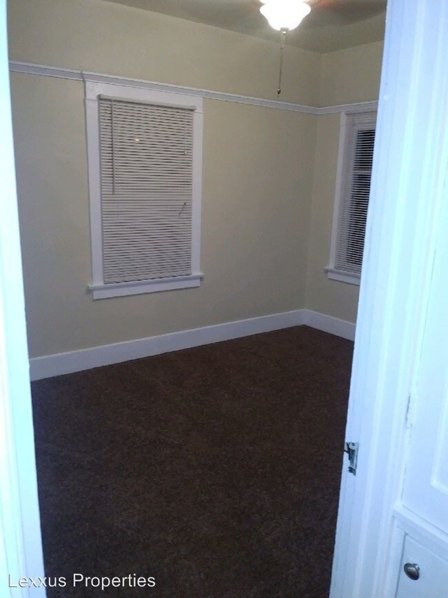 Foto del edificio - 815 Magnolia Ave