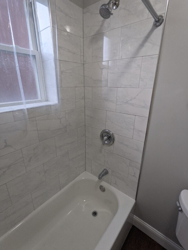 Foto del edificio - 3704 Hereford St