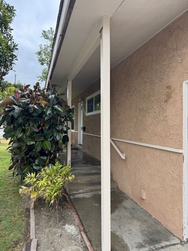 Foto del edificio - Newly Renovated 4 Bedroom 2 Bath home, wit...