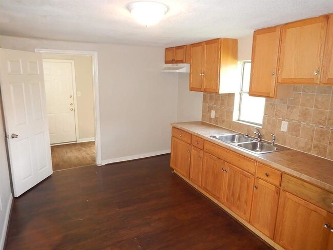 Foto del edificio - 4308 McKinley St