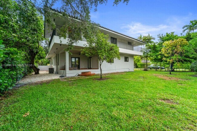 Building Photo - 600 Nightingale Ave