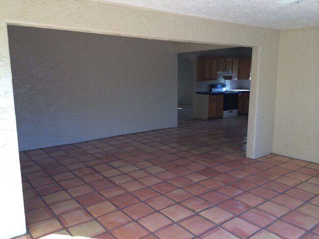 Foto del edificio - 1539 E Hudson Dr
