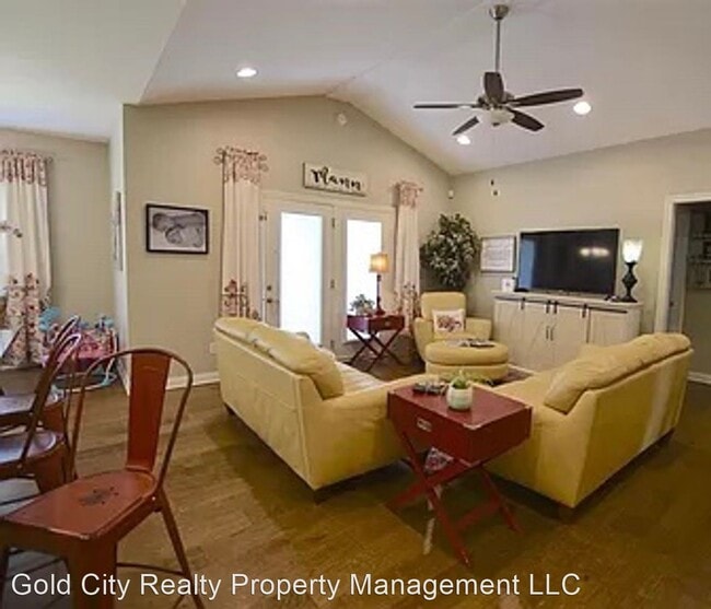 Building Photo - 3 br, 3 bath House - 214-B  Harmony Way