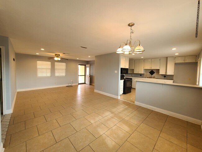 Foto del edificio - 3105 Barkley Ave