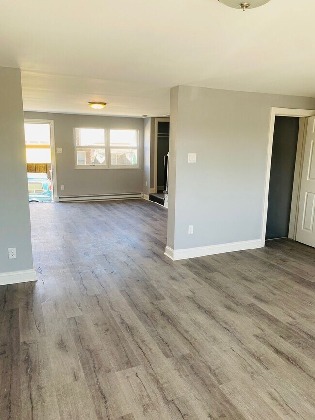 Foto del edificio - Anika Homes 3 Bedroom