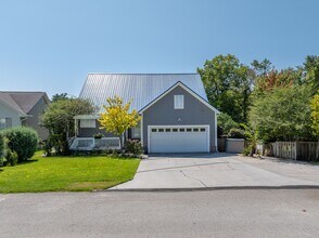 Building Photo - 645 Riva Ridge Rd