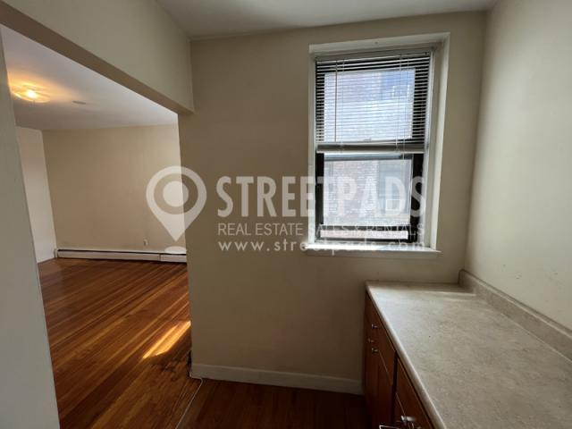 Building Photo - 1 bedroom in Boston MA 02134