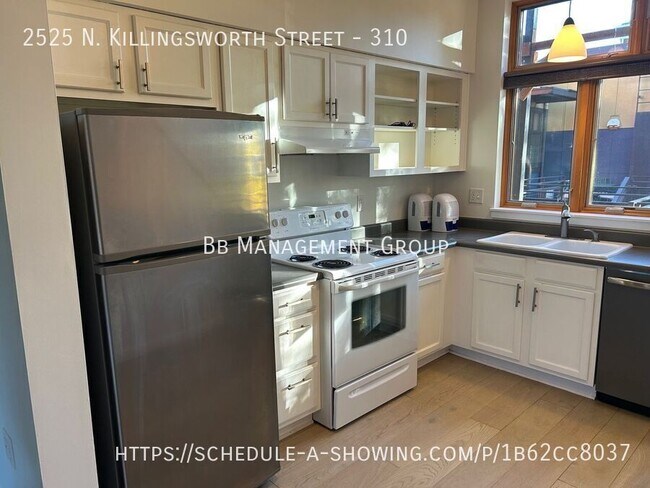 Building Photo - Fantastic Contemporary Condo in Overlook N...