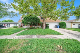 Building Photo - 4711 Travertine Dr