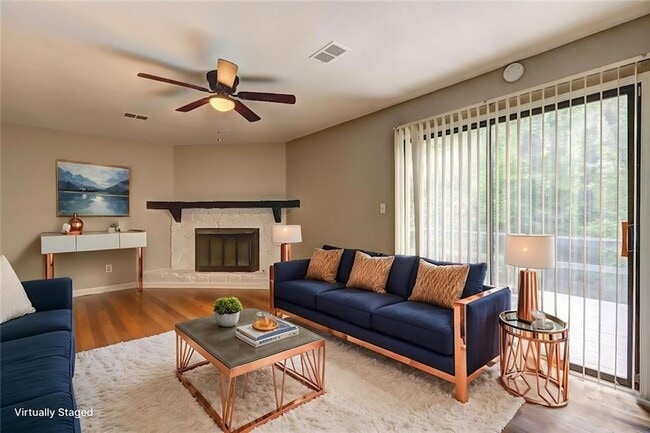 Foto del edificio - 129 Lester Rd NW
