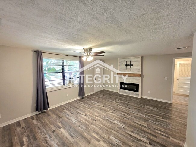 Building Photo - 3612 Phillips St