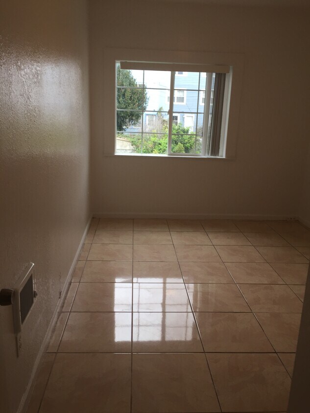 Foto principal - 540 25th Ave