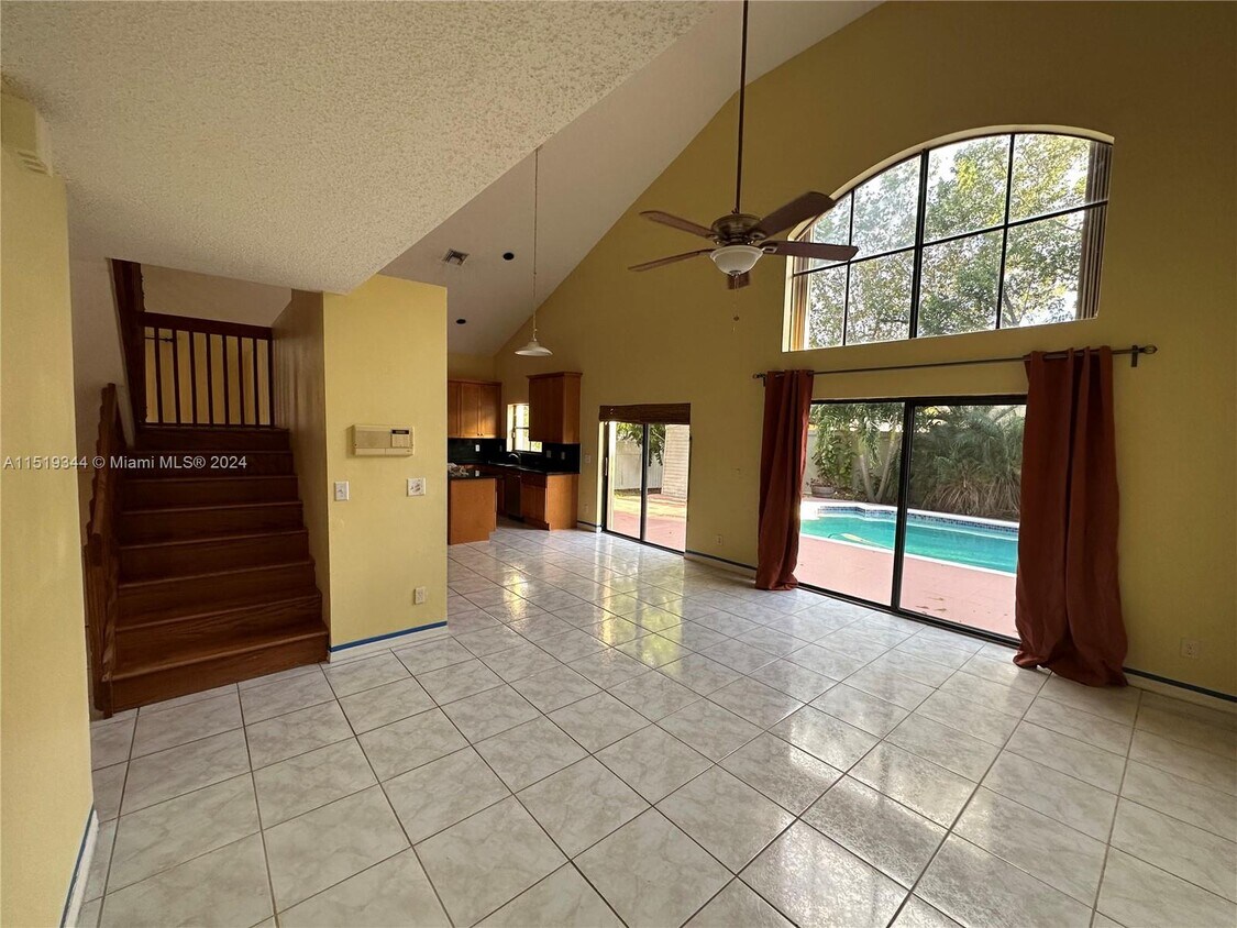 Primary Photo - 6030 SW 58th Ct