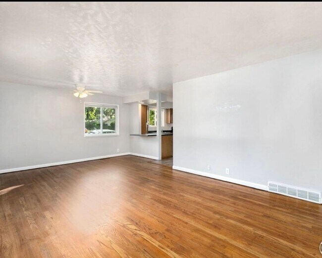 Foto del edificio - Charming 3 Bedroom / 2 Bath Home Near City Park – Fort Collins