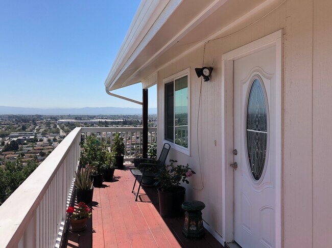 Foto del edificio - 2051 Altamont Rd