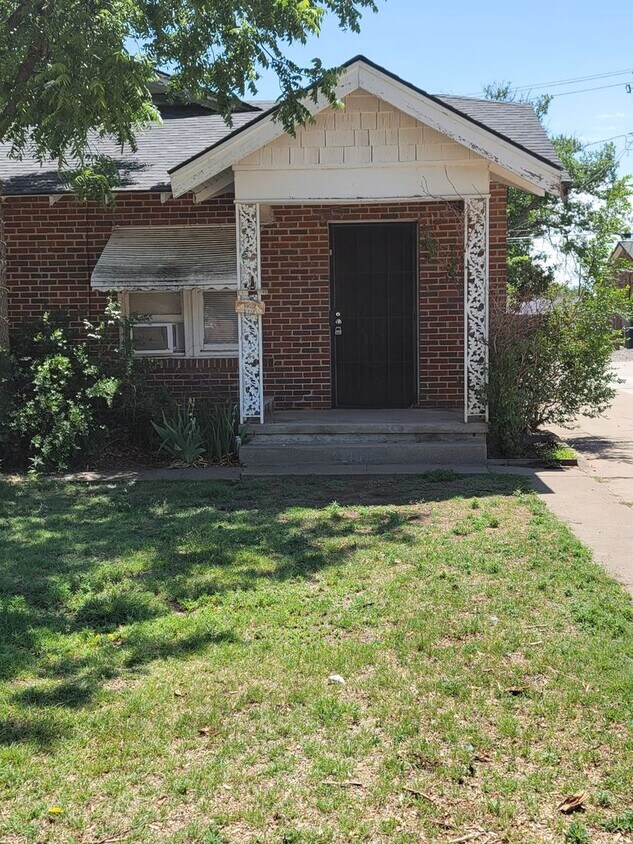 Foto principal - 2219 S Tyler St