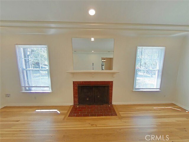 Foto del edificio - 1827 Oakwood Ave