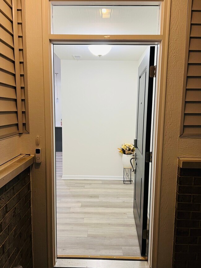 Foto del edificio - 4132 Calder Ln