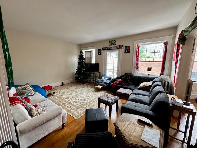 Living Room - 104 Strathmore Rd