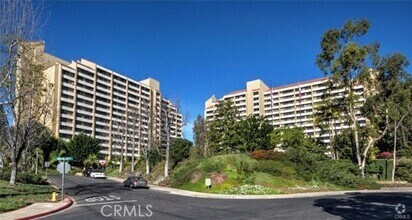 Building Photo - 24055 Paseo Del Lago