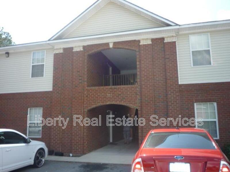 Primary Photo - 137 Rolland St