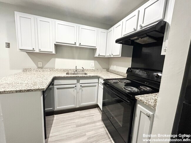Building Photo - 53 Ruggles St