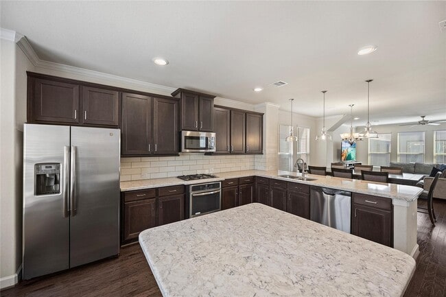 Building Photo - 1506 Brayson Oaks Pl