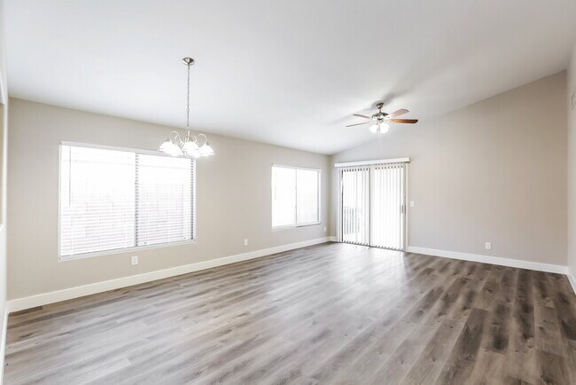 Foto del edificio - 11248 E Camino St