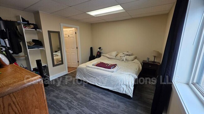 Foto del edificio - 3947 E Calvary Rd